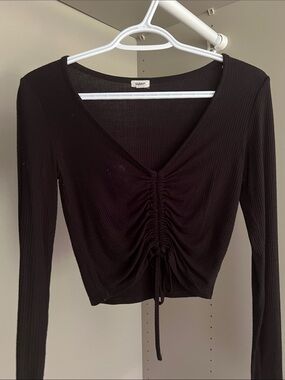 Garage • Women’s XS • Ribbed Ruched V-Neck Long-Sleeve Tee • Black • Front Tie